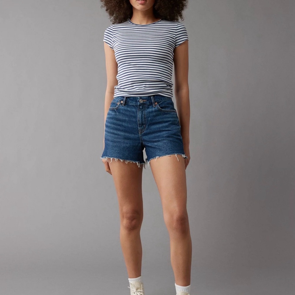 AE Strigid Curvy Super High-Waisted Relaxed Short 12 inch inseam Size 12